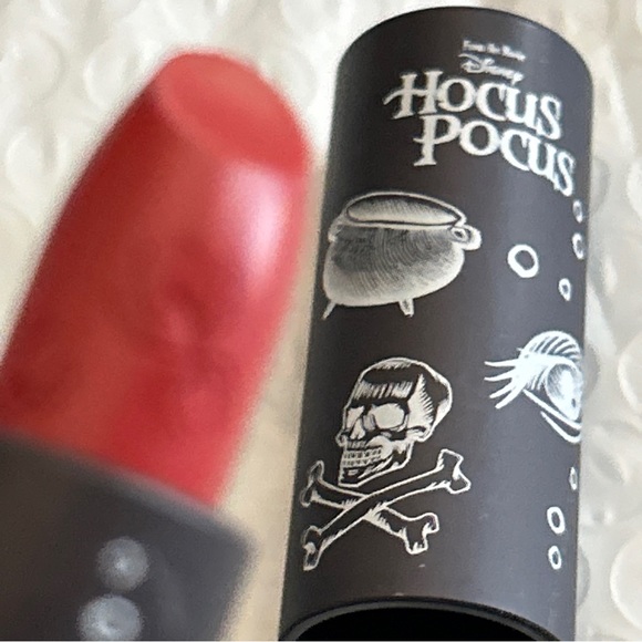 Colourpop x Hocus Pocus I Put a Spell on You Lipstick Set Duo Kit Winnie Winfred - Picture 6 of 14